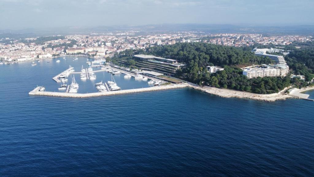 Apartment Michaela 4-Sterne & Parking Rovinj Bagian luar foto