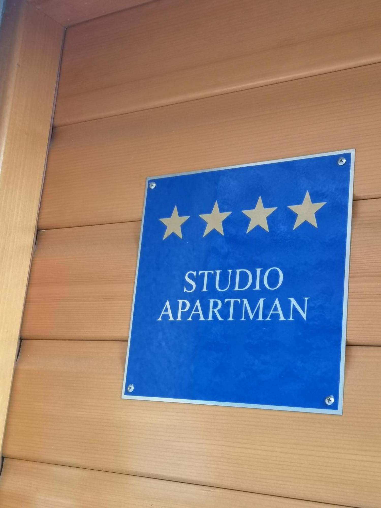 Apartment Michaela 4-Sterne & Parking Rovinj Bagian luar foto